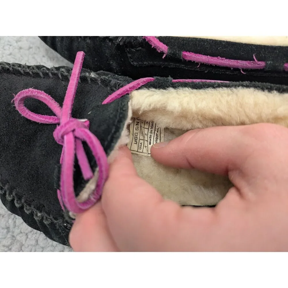 UGG Dakota Girls size 4 Sherpa Lined Black Suede Moccasin Slippers style 5296